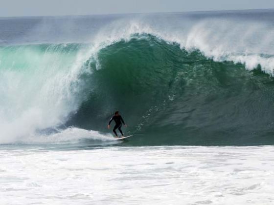 Wild Wedge thrills and spills on Friday as swell stays strong